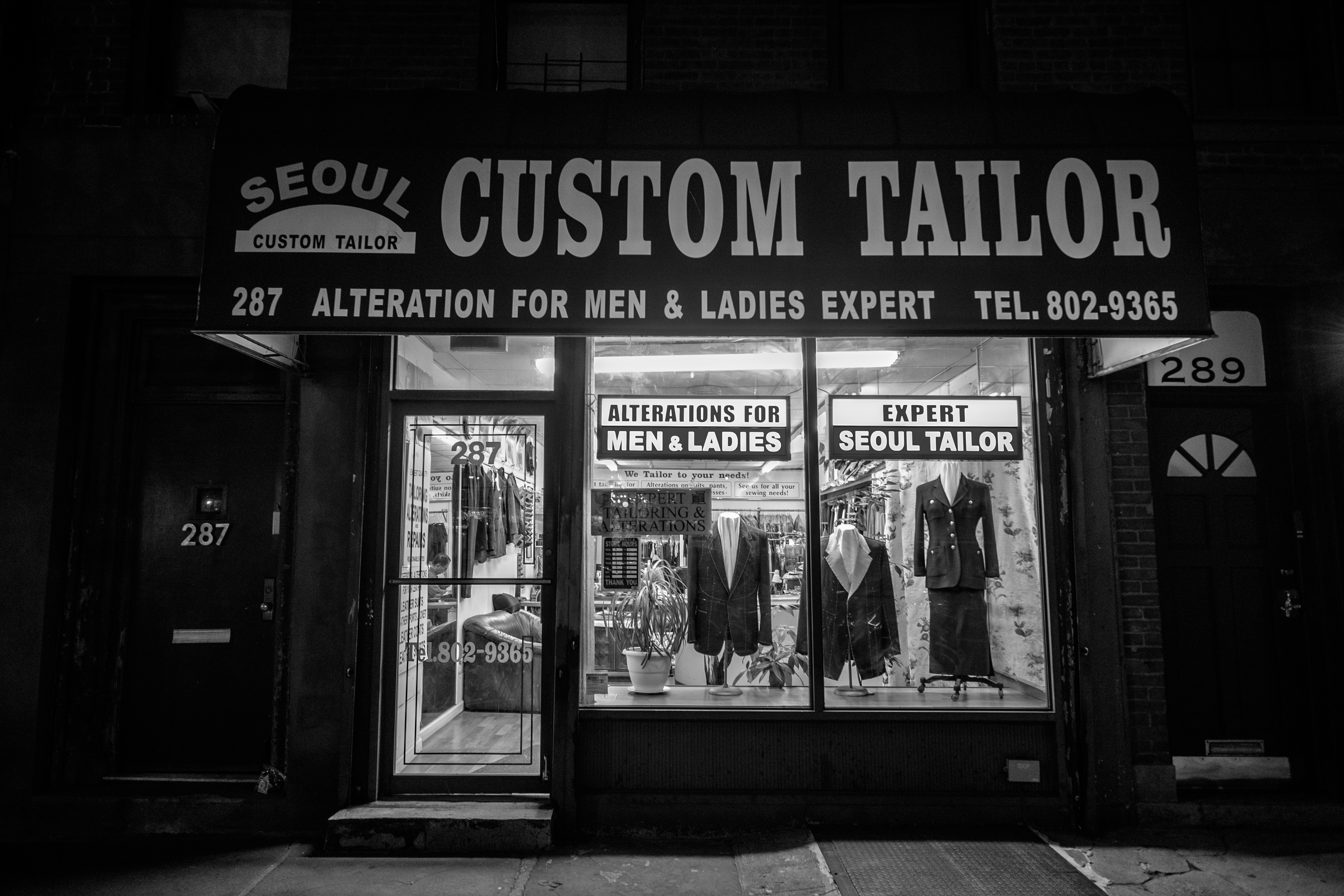 expert-seoul-tailor-brooklyn-ny-black-and-white-photography
